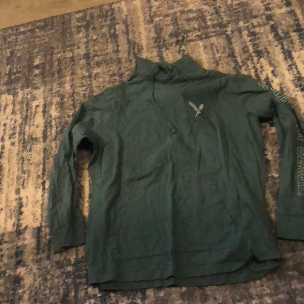 American eagle long sleeve with a hood